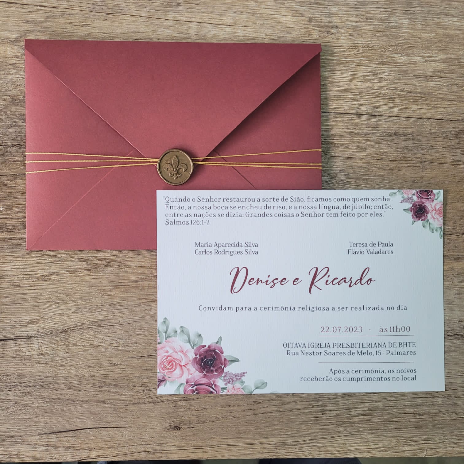 Um Guia Completo e Criativo de Como Enviar Seus Convites de Casamento